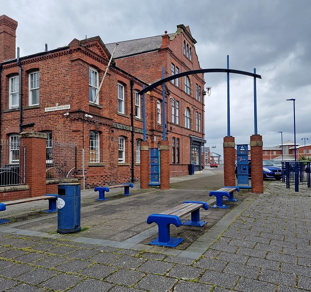 the Customs House and old Chandlery